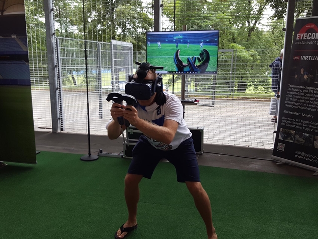 VR Game Arena Final Goalkeeper Fußballsimulator (VR Virtual Reality Simulator mieten. )